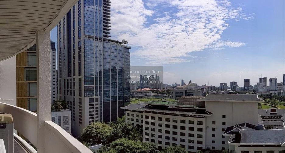 For rent 2 bedrooms condo in Pathum Wan, Bangkok