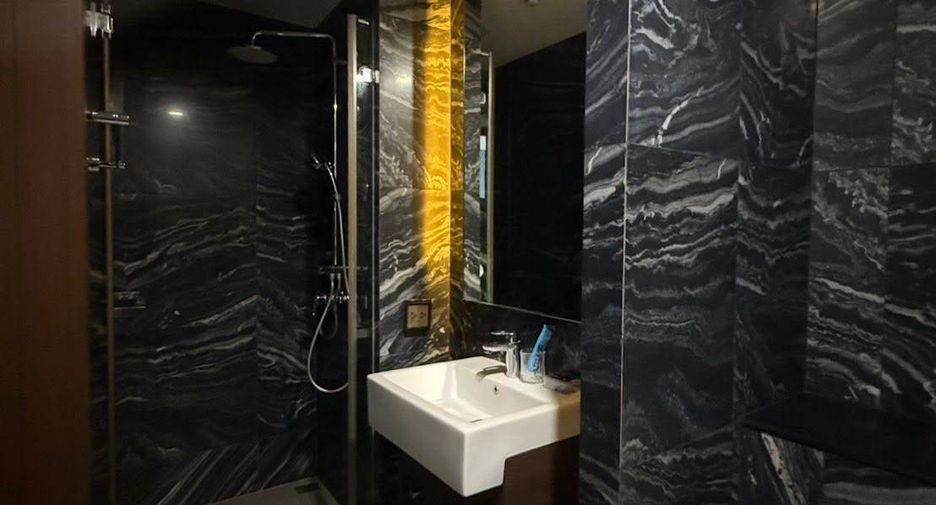 For rent 3 bedrooms condo in Bang Na, Bangkok