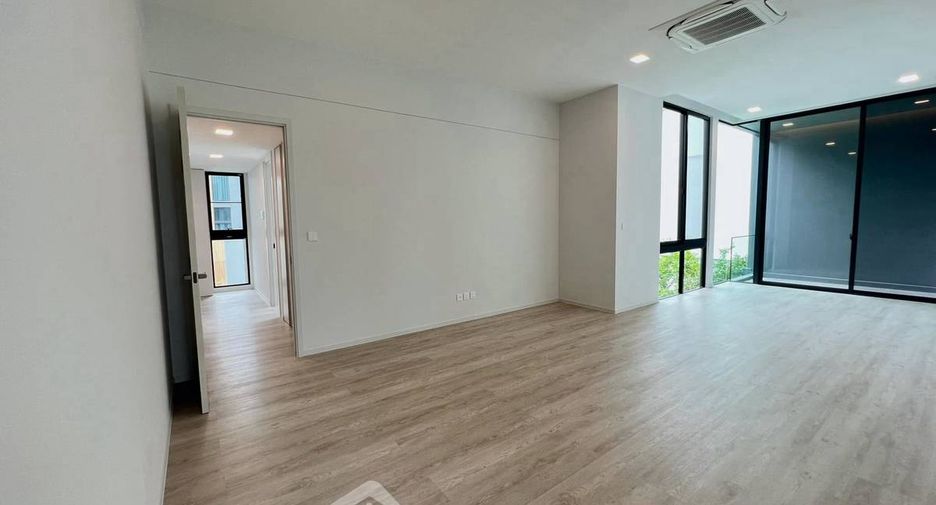 Haus zur Miete mit 4 Zimmer in Saphan Sung, Bangkok