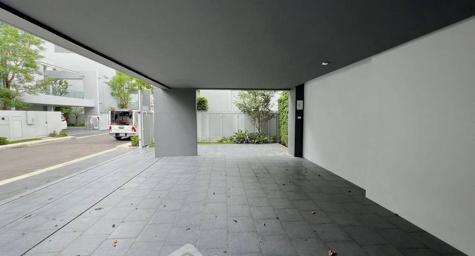 Haus zur Miete mit 4 Zimmer in Saphan Sung, Bangkok