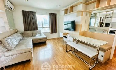 Wohnung zur Miete mit 2 Zimmer in Huai Khwang, Bangkok