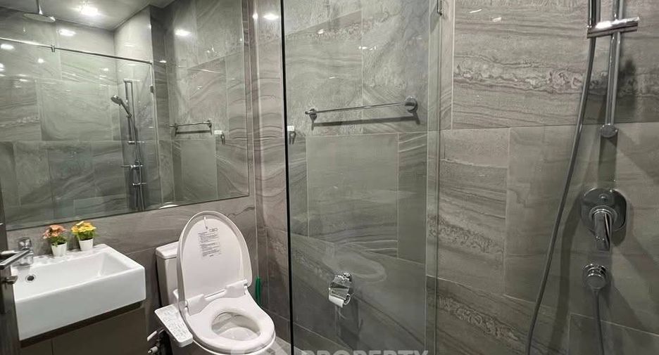 Аренда 2 спальни кондо в Ратчатхещи, Бангкок