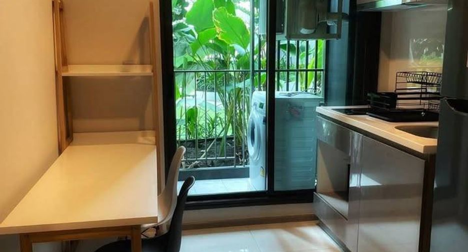 À louer 1 chambre condo à Huai Khwang, Bangkok