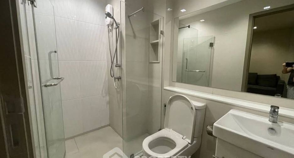 À louer 1 chambre condo à Huai Khwang, Bangkok