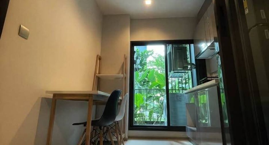 À louer 1 chambre condo à Huai Khwang, Bangkok