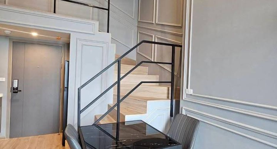 For rent 2 bedrooms condo in Huai Khwang, Bangkok