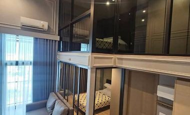 For rent 2 bedrooms condo in Huai Khwang, Bangkok