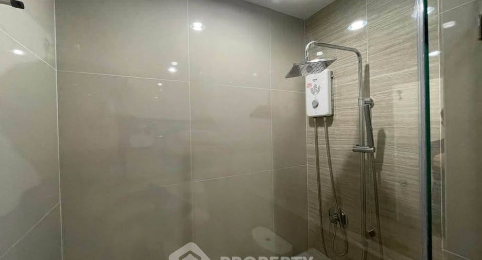 Condo en alquiler de 2 habitaciones en Khlong San, Bangkok