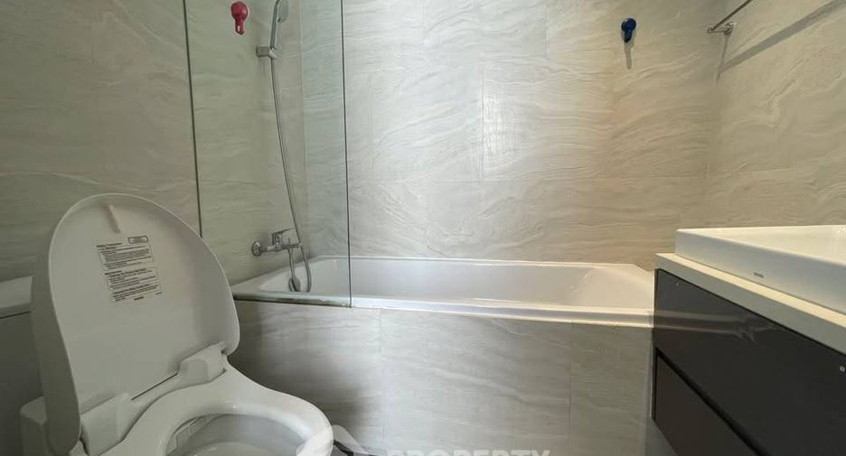 Condo en alquiler de 2 habitaciones en Watthana, Bangkok