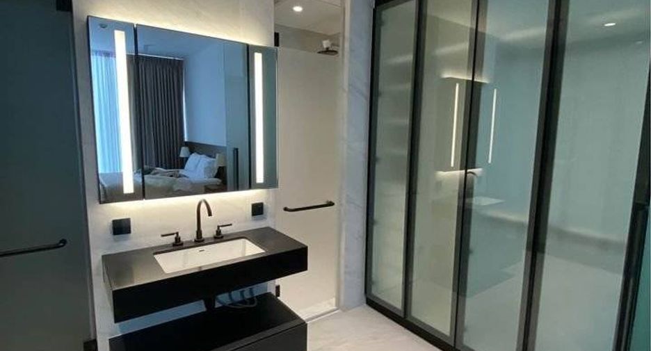 For rent 1 bed condo in Sathon, Bangkok