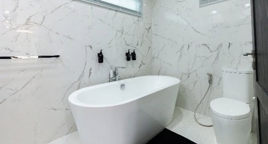 Haus zur Miete mit 5 Zimmer in Jomtien, Pattaya