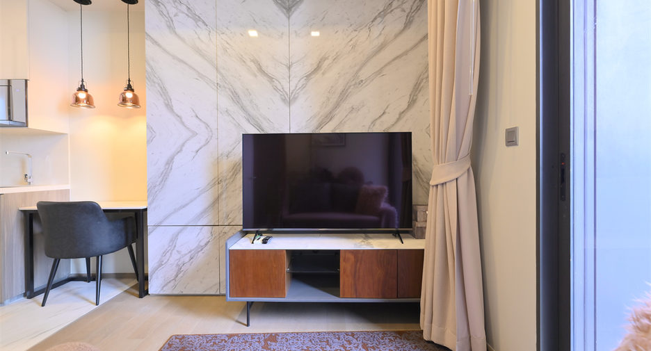 For rent 1 bed condo in Khlong Toei, Bangkok