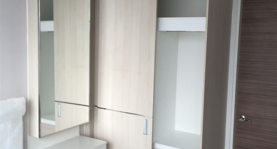 For sale 1 bed condo in Watthana, Bangkok