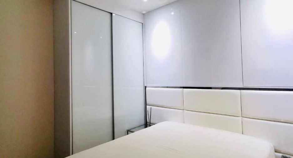 出租 和 出售 2 卧室 公寓 在 Watthana, 曼谷