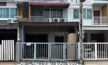Reihenhaus zum Kauf mit 3 Zimmer in Bang Lamung, Chonburi