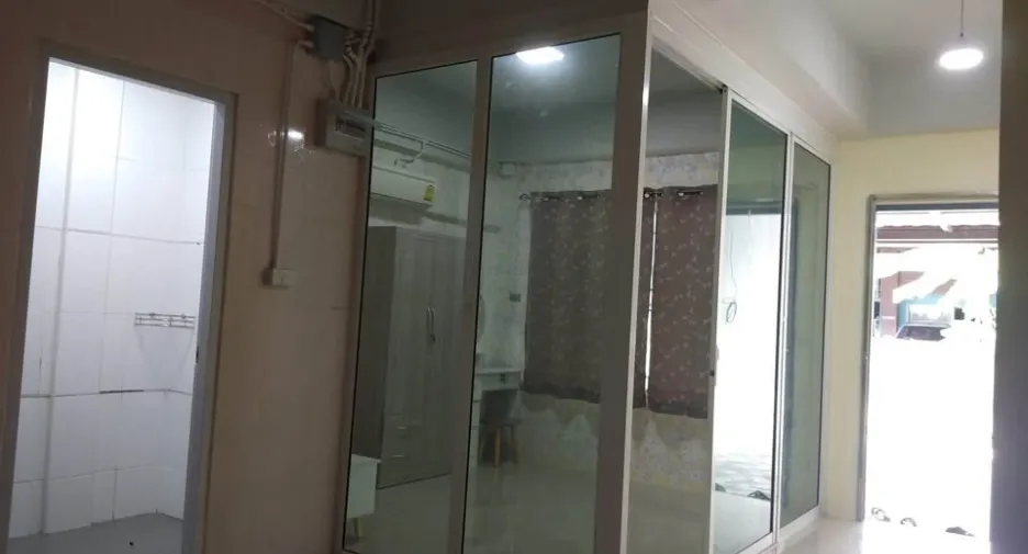 Reihenhaus zum Kauf mit 3 Zimmer in Bang Lamung, Chonburi