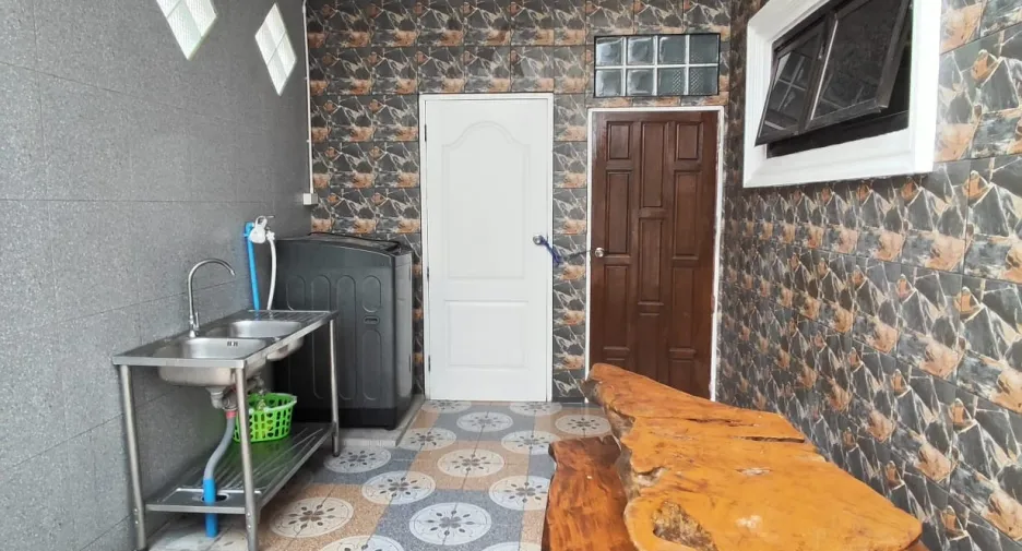 Продажа 4 спальни дом в Йомтиен, Паттайя