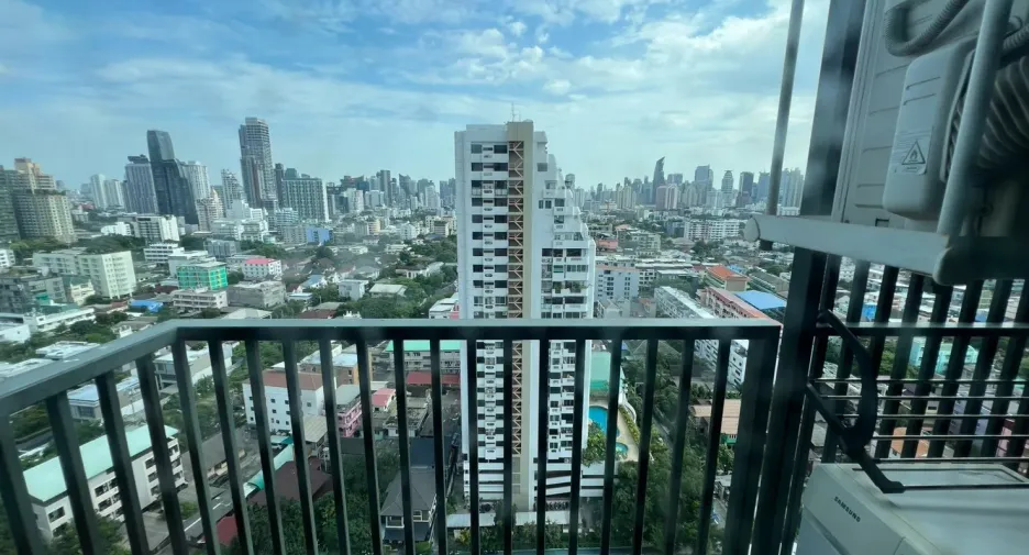 À louer 1 chambre condo à Watthana, Bangkok