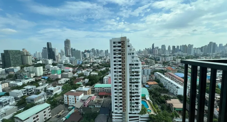 À louer 1 chambre condo à Watthana, Bangkok