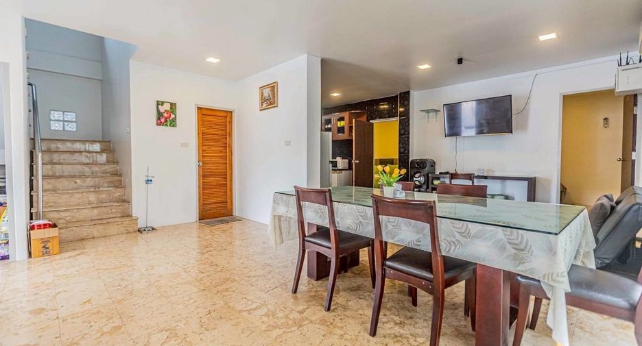 Villa zum Kauf und zur Miete mit 8 Zimmer in Jomtien, Pattaya