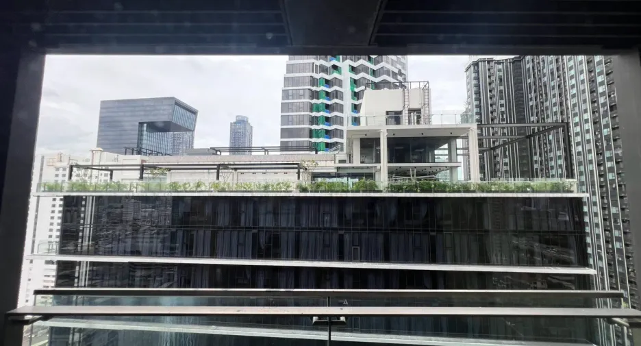 Wohnung zur Miete mit 1 Zimmer in Huai Khwang, Bangkok