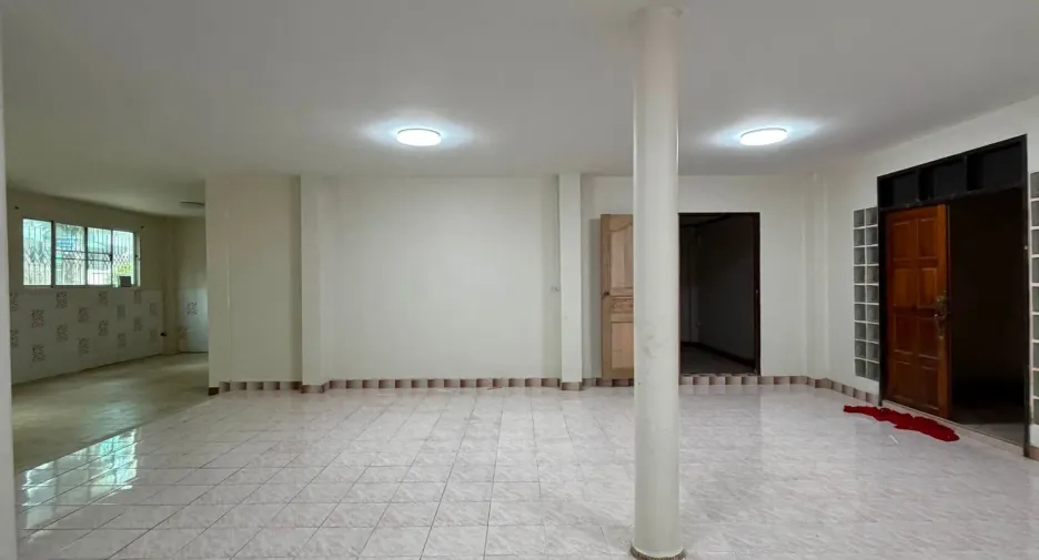 For rent 4 ベッドルーム house in Sai Mai, Bangkok