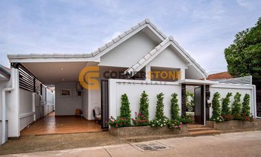 Haus zum Kauf mit 4 Zimmer in Bang Lamung, Chonburi