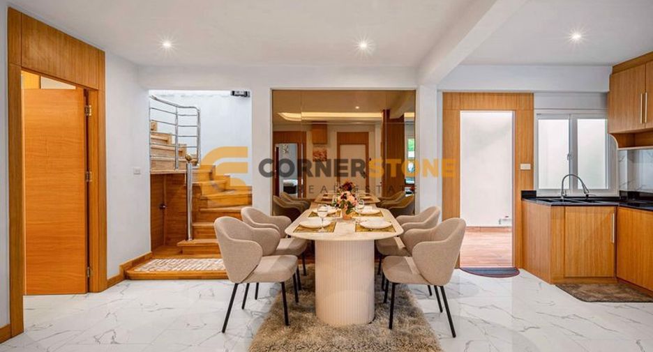Haus zum Kauf mit 4 Zimmer in Bang Lamung, Chonburi