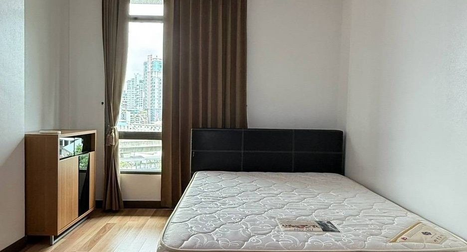 Condo en alquiler de 2 habitaciones en Bang Na, Bangkok