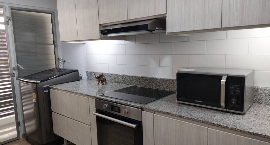 Apartment zur Miete mit 3 Zimmer in Watthana, Bangkok
