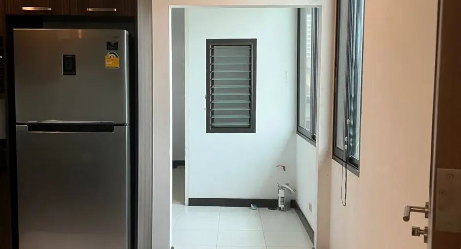 For rent 2 bedrooms apartment in Watthana, Bangkok