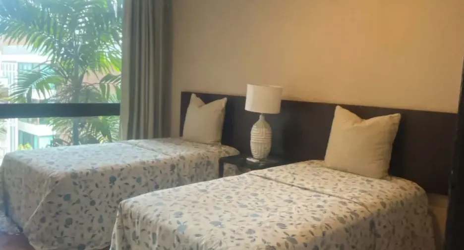 For rent 2 bedrooms apartment in Watthana, Bangkok