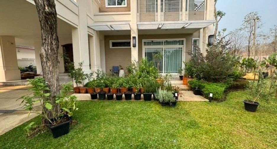 À vendre 4 chambres maison à Mueang Chiang Mai, Chiang Mai