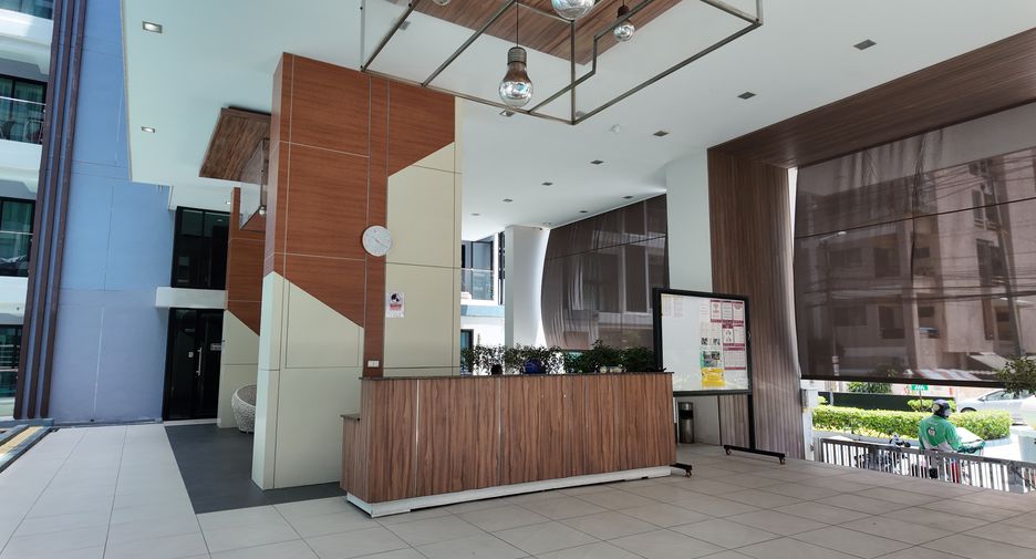 For sale 1 bed condo in Bang Lamung, Chonburi