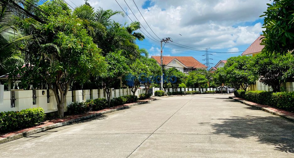 出租 3 卧室 独立屋 在 Bang Lamung, Chon Buri