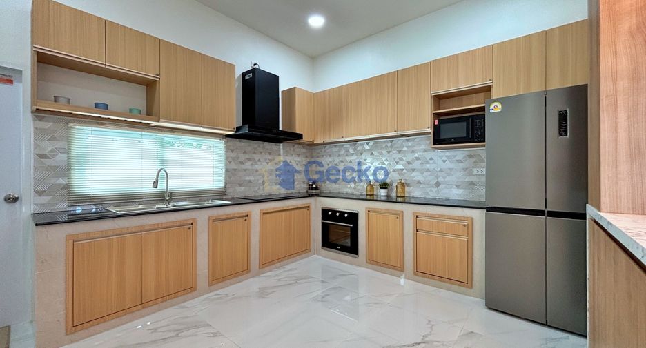 For sale 3 ベッドルーム house in Bang Lamung, Chonburi