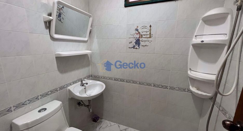 Casa en venta de 4 habitaciones en Bang Lamung, Chonburi