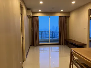 À vendre 2 chambres condo à Yan Nawa, Bangkok