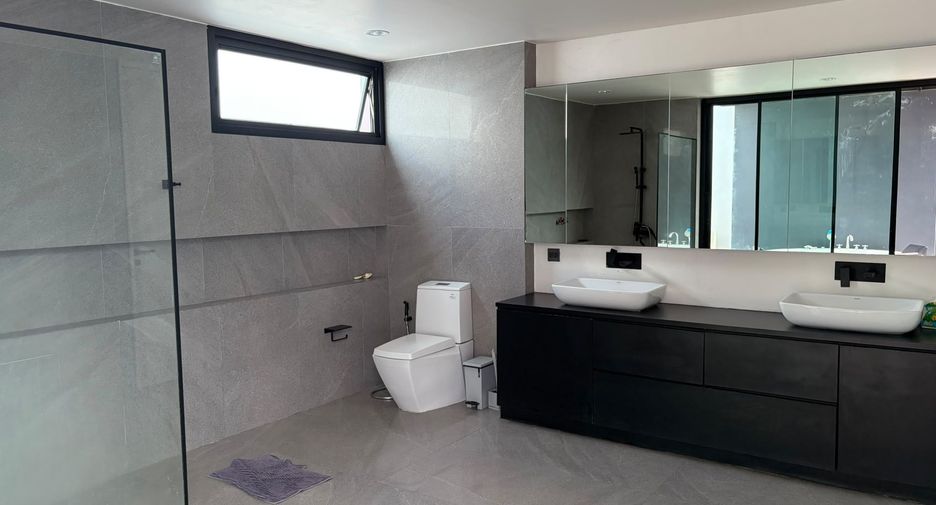 For rent 2 bedrooms house in Mueang Phuket, Phuket