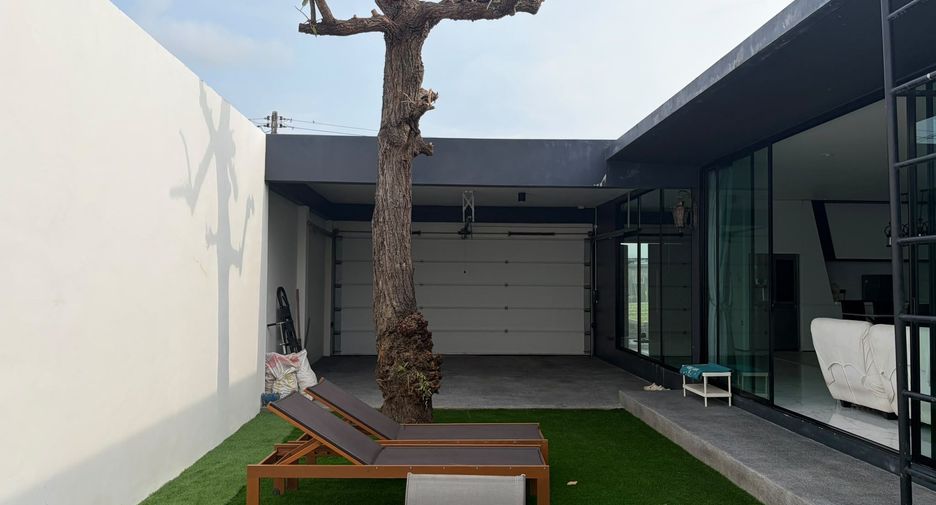 For rent 2 bedrooms house in Mueang Phuket, Phuket