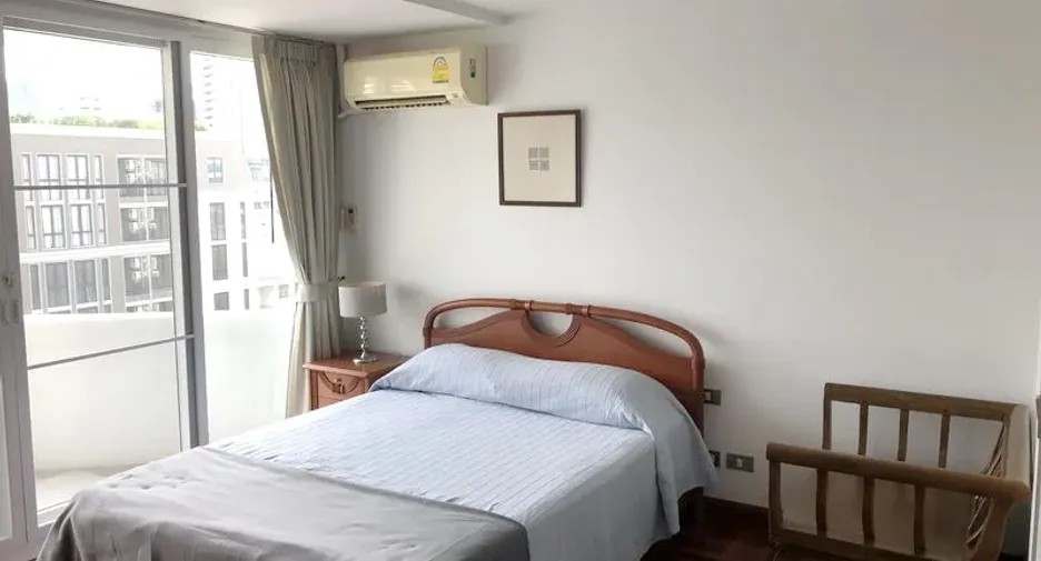 For rent そして for sale 2 ベッドルーム condo in Watthana, Bangkok