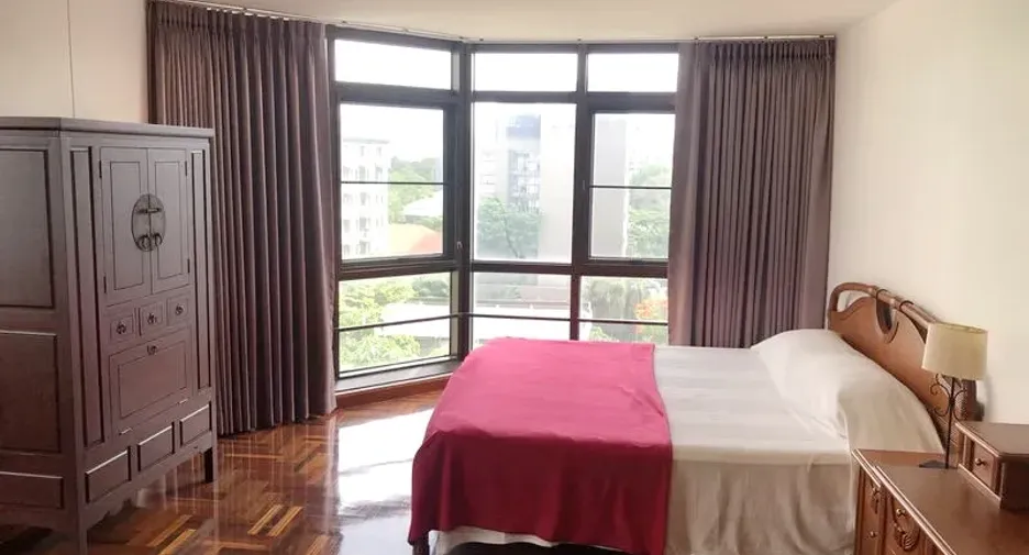 For rent そして for sale 2 ベッドルーム condo in Watthana, Bangkok