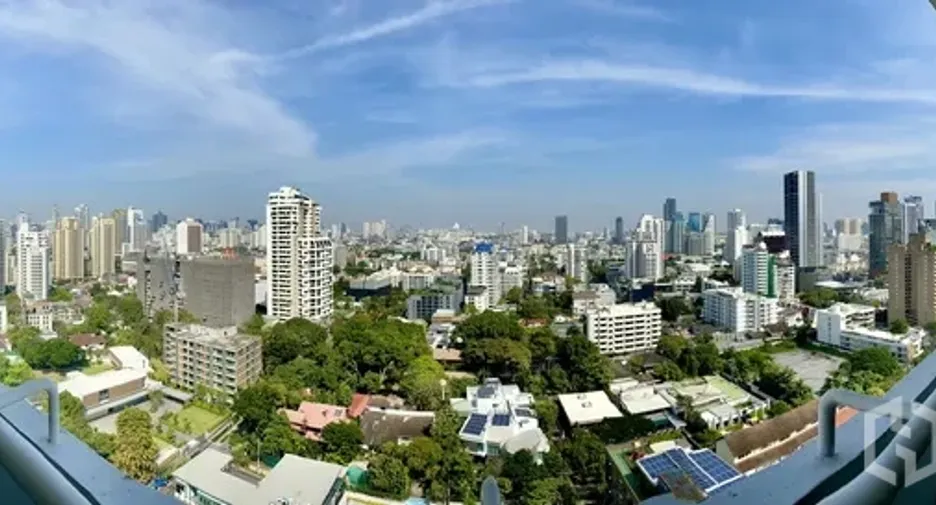 For rent そして for sale 3 ベッドルーム condo in Watthana, Bangkok