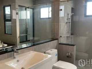 Casa en alquiler de 4 habitaciones en Prawet, Bangkok