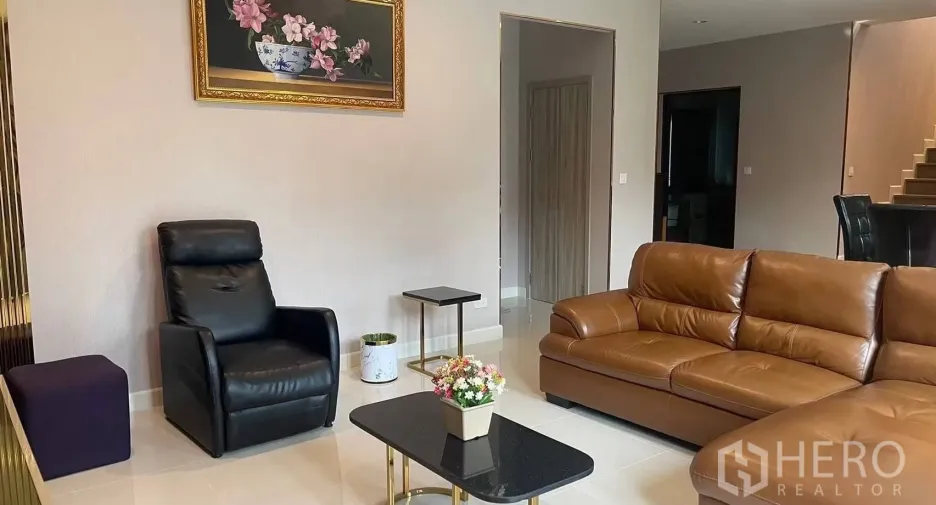 Casa en alquiler de 4 habitaciones en Prawet, Bangkok