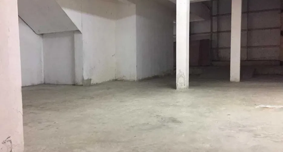 Gewerbefläche zur Miete und zum Kauf mit 6 Zimmer in Bang Khun Thian, Bangkok