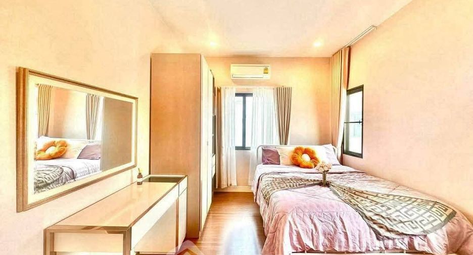 ให้เช่า 4 ห้องนอน บ้านเดี่ยว ใน บางกะปิ, กรุงเทพฯ