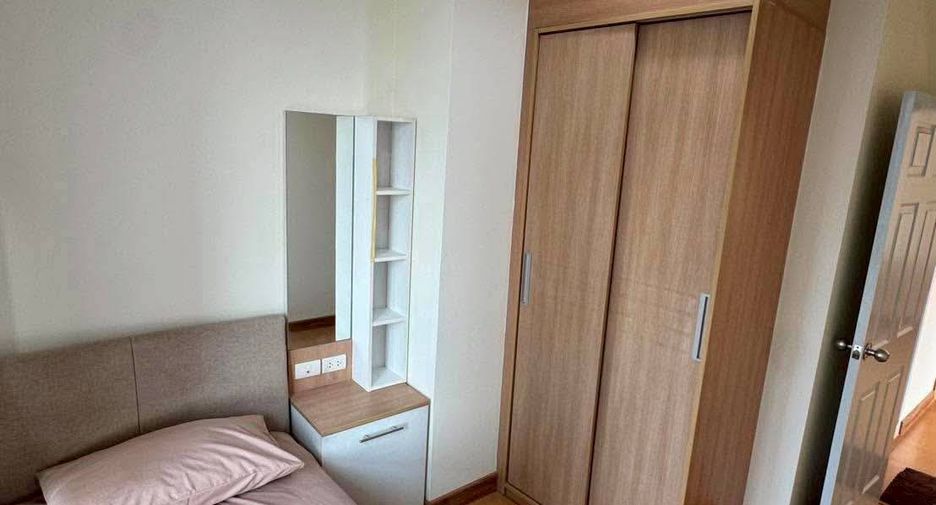 À louer 2 chambres condo à Huai Khwang, Bangkok