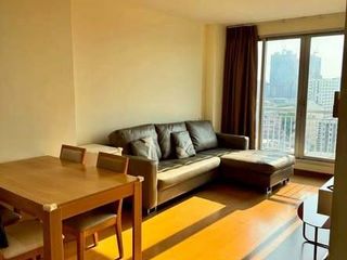 À louer 2 chambres condo à Huai Khwang, Bangkok