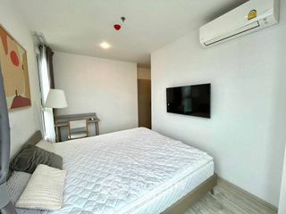 For rent 2 bedrooms condo in Huai Khwang, Bangkok